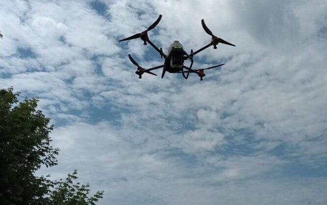 Агродрони та самохідні обприскувачі: тернопільські аграрії про обробіток полів у час війни